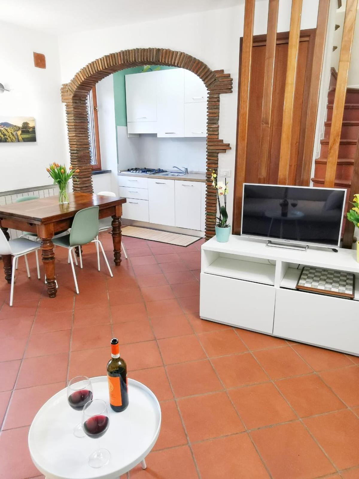 Casa Arya - Independent House - Near The Walls لوكا المظهر الخارجي الصورة