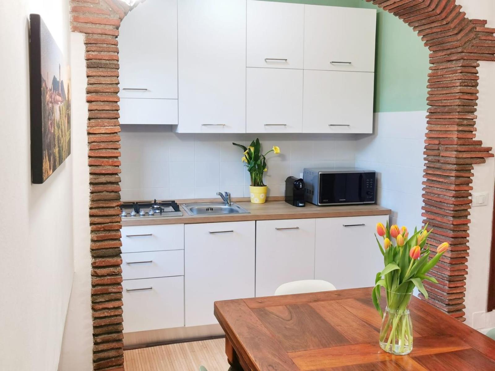 Casa Arya - Independent House - Near The Walls لوكا المظهر الخارجي الصورة