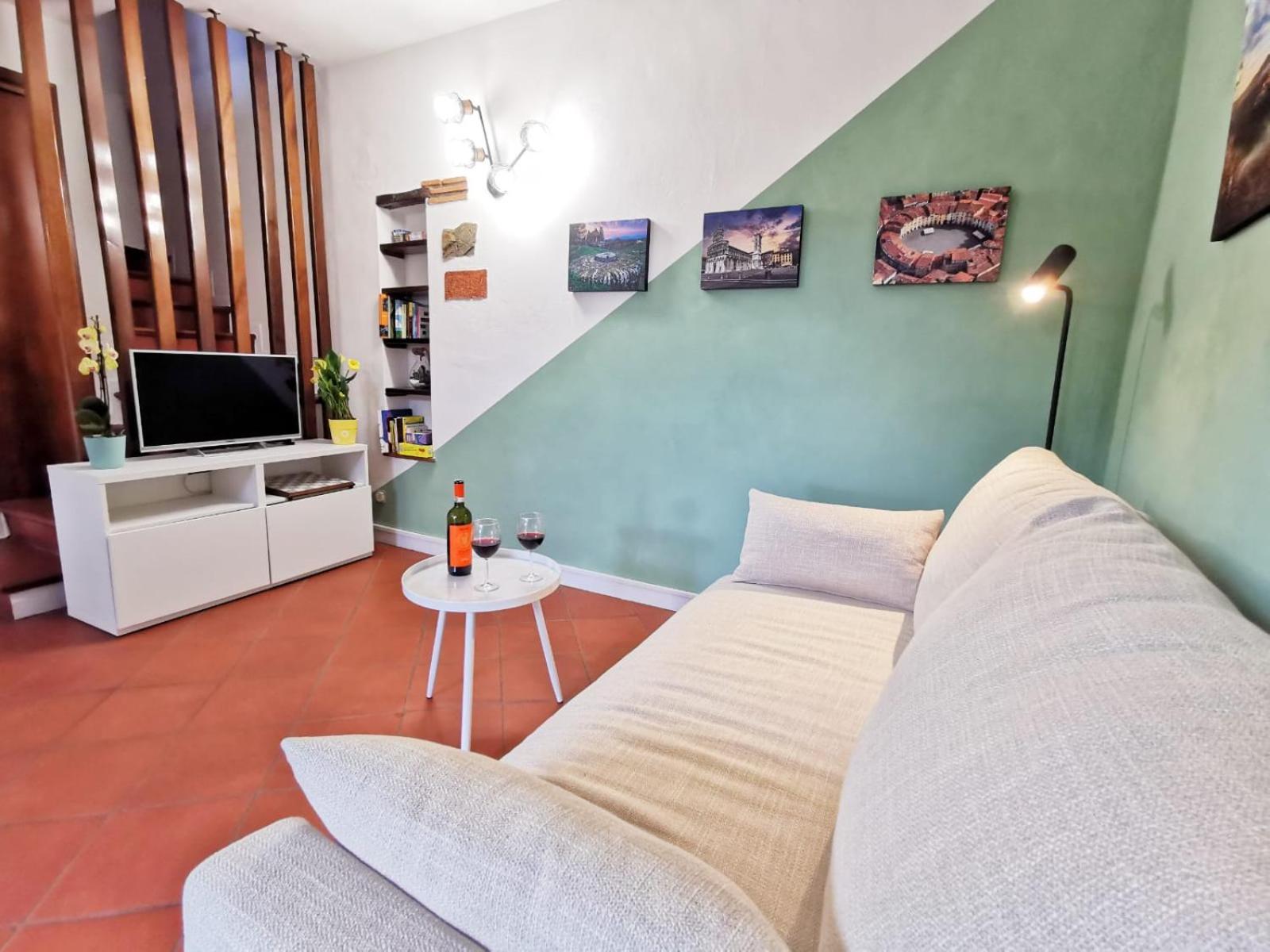Casa Arya - Independent House - Near The Walls لوكا المظهر الخارجي الصورة